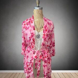 NEW WITH TAGS Floral Pink Kimono Robe